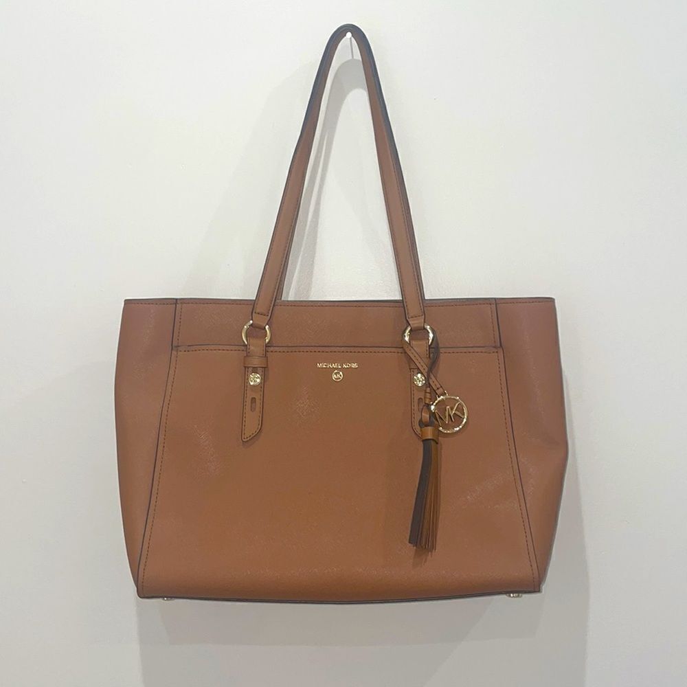 Michael Kors Sullivan Large Multifunction Leather Tote